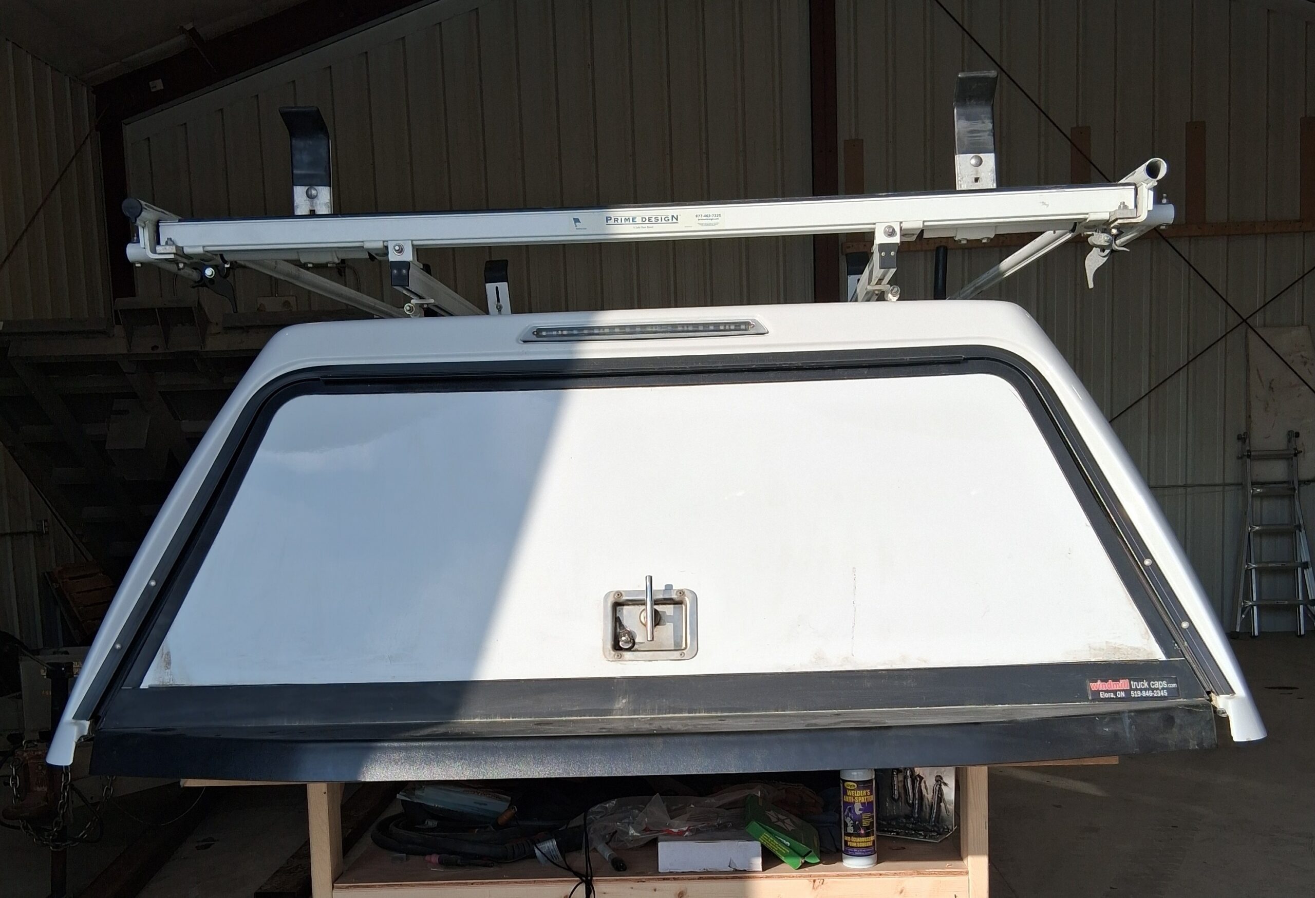 Ford F- 150 6’6 YZ White Leer 180CC Truck Cap - Image 2