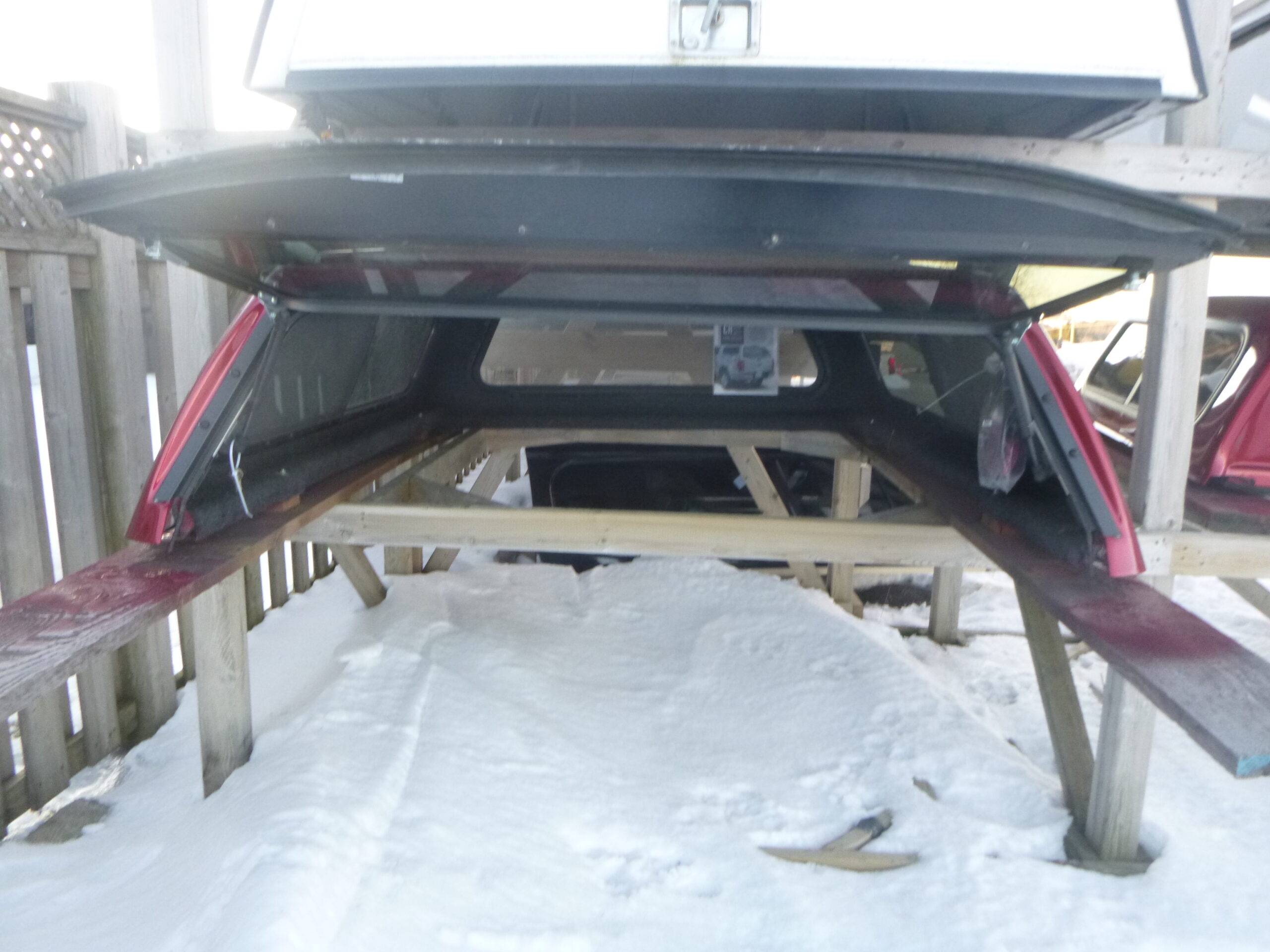 2019 – 2023 Ford Ranger 6′ D4 Red Snug Top Truck Cap - Image 3