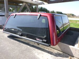 2004 – 2012 Chevrolet Colorado or GMC Canyon 6’2 Cherry Red Leer 100XL Truck Cap