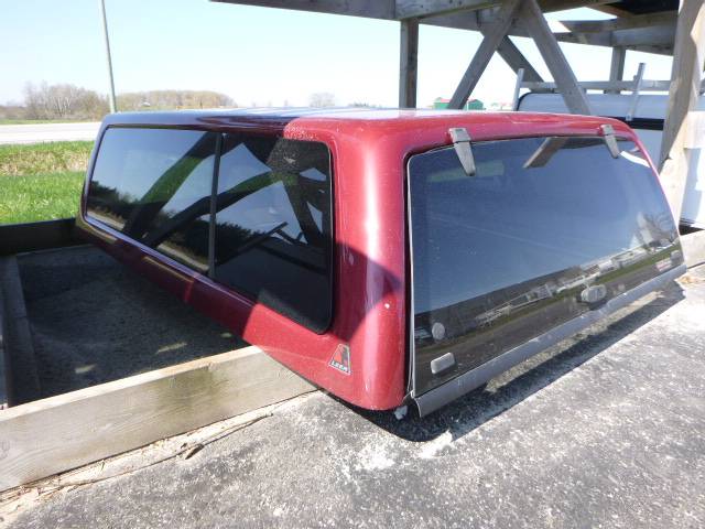 2004 – 2012 Chevrolet Colorado or GMC Canyon 6’2 Cherry Red Leer 100XL Truck Cap - Image 2