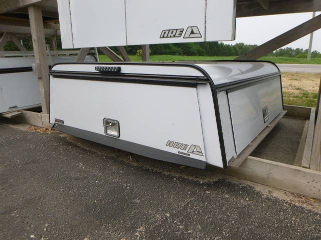 2019 – 2023 Ford Ranger 6′ White ARE Contractor Truck Cap