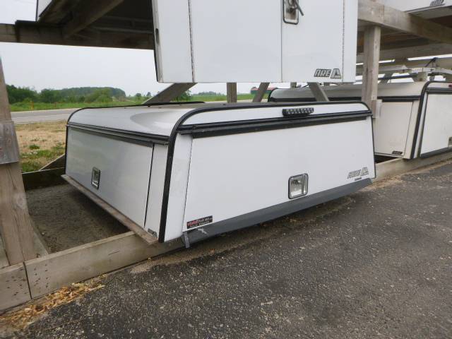 2019 – 2023 Ford Ranger 6′ White ARE Contractor Truck Cap - Image 2