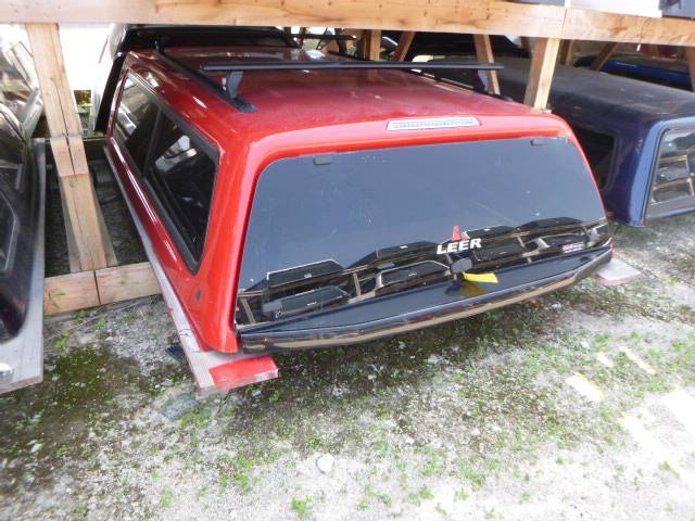 2015 – 2020 Ford F150 8′ PQ Race Red Leer 100XR Truck Cap