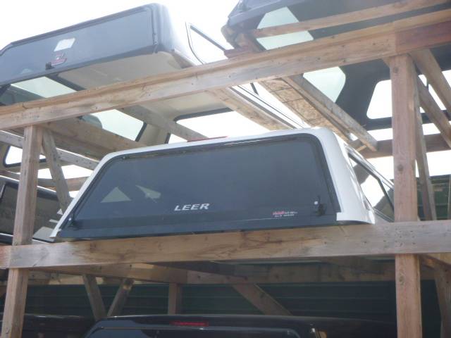 2014 – 2018 GMC Sierra or Chevrolet Silverado 6’6 GAZ Summit White Leer Legend Truck Cap - Image 2