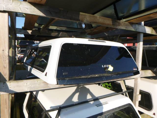 2015 – 2020 Ford F150 6’6 YZ White Leer 100XR Truck Cap