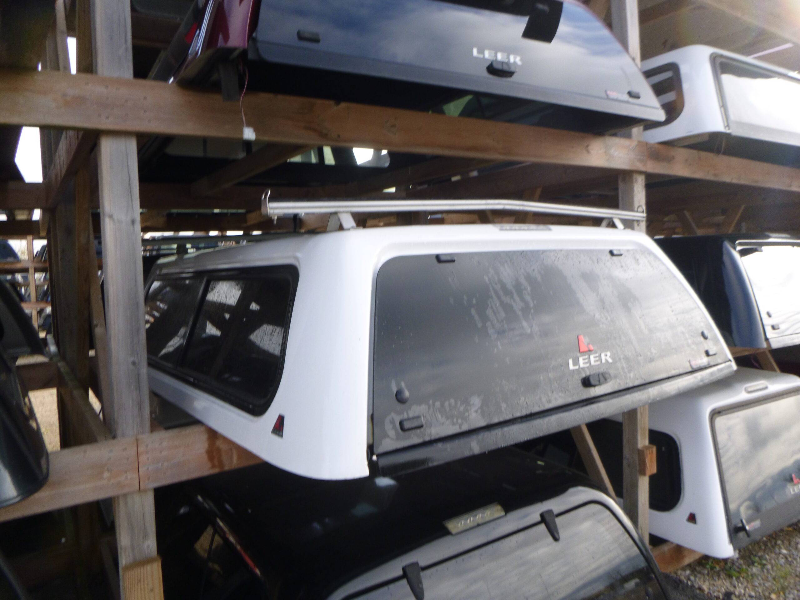 2014 – 2018 GMC Sierra or Chevrolet Silverado 6’6 White Leer 100XR Truck Cap - Image 2