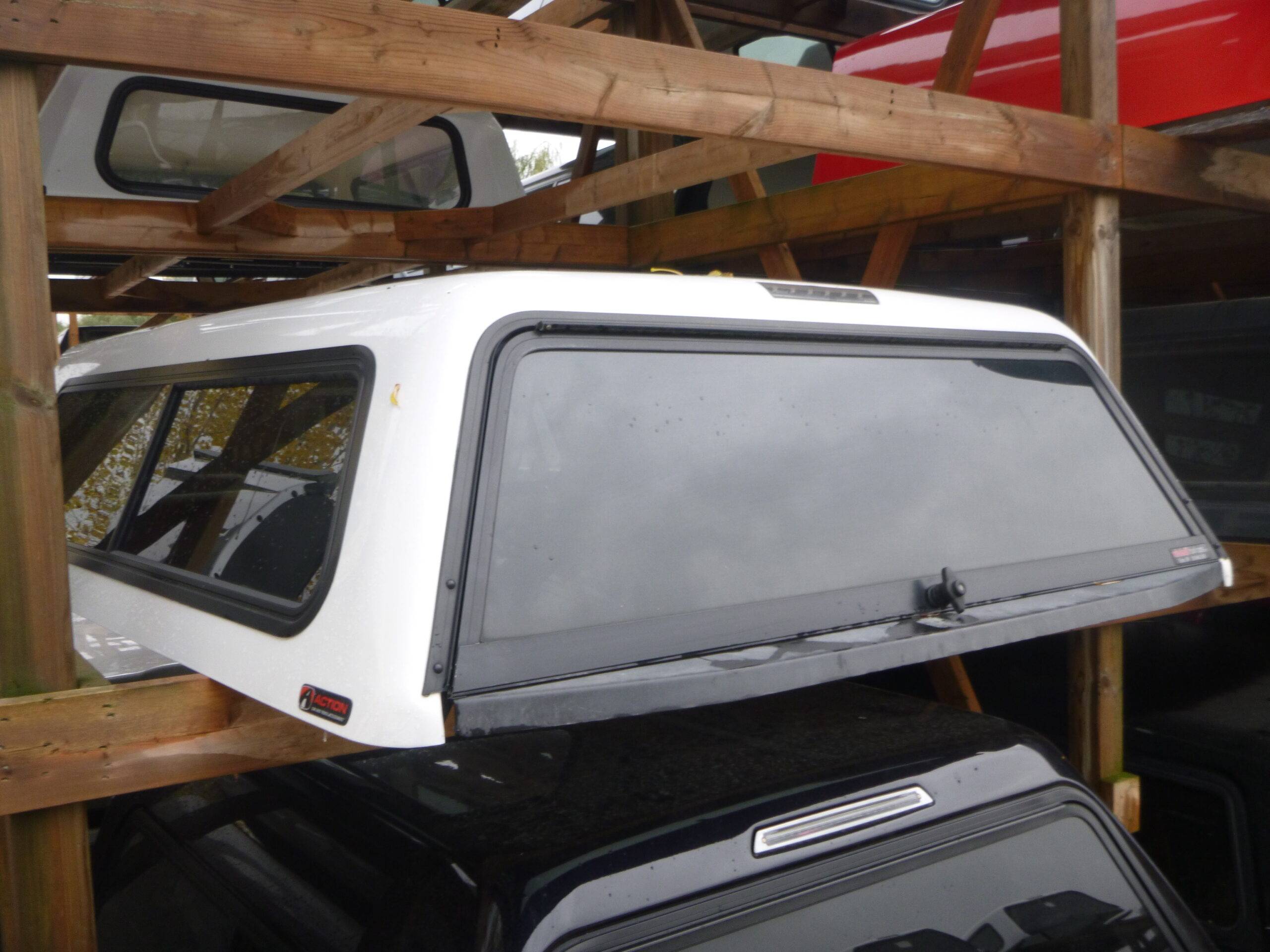 2015 – 2020 Ford F150 6’6 UG Platinum White Contour 3 Truck Cap