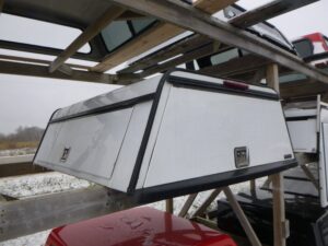 2015 – 2022 Chevrolet Colorado or GMC Canyon 6’2 White Contractor Truck Cap