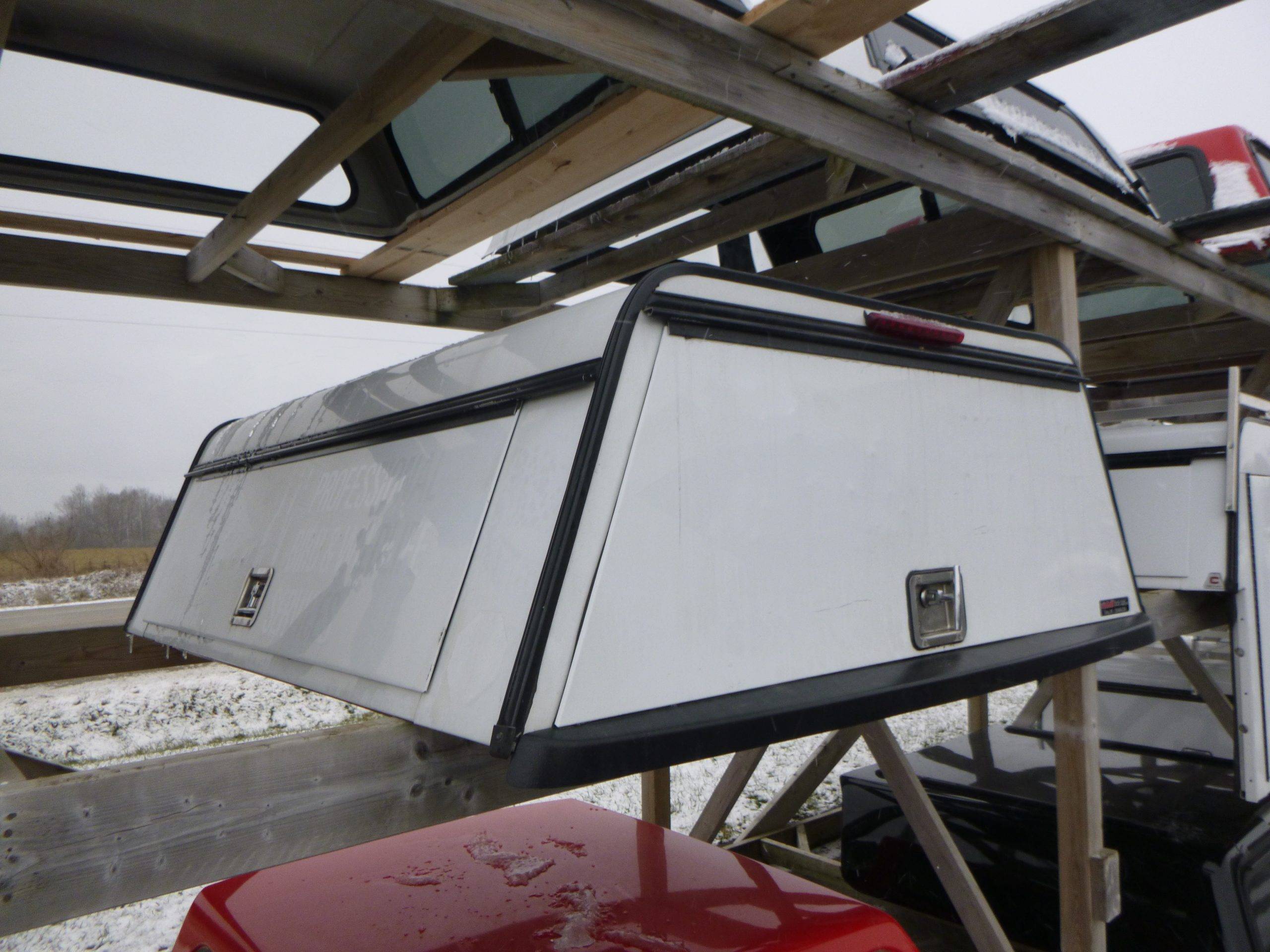 2015 – 2022 Chevrolet Colorado or GMC Canyon 6’2 White Contractor Truck Cap