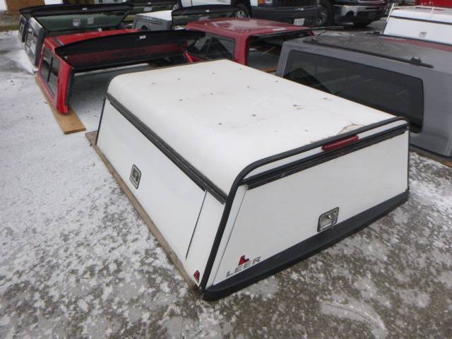 2015 – 2022 Chevrolet Colorado or GMC Canyon 6’2 White Leer Contractor Truck Cap - Image 2