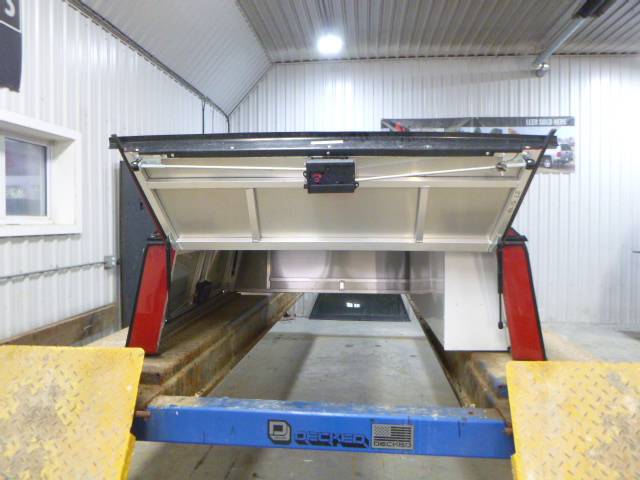 2016 – 2023 Toyota Tacoma 5’2 Red ARE Contractor Truck Cap - Image 3