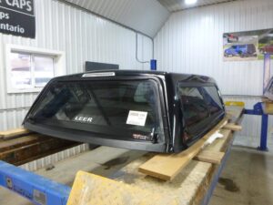 2019 – 2026 Dodge Ram 1500 New Body Style 6’4 PXJ Diamond Black Leer Legend Truck Cap