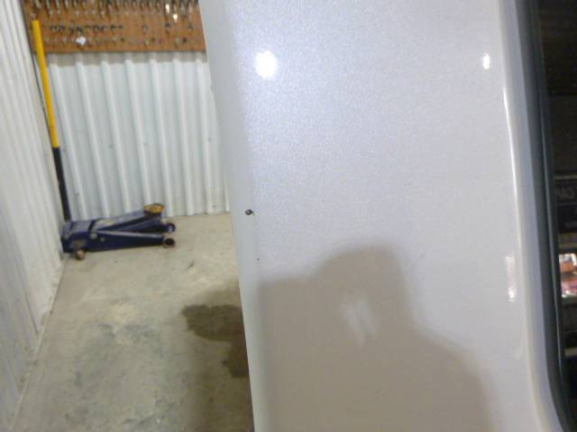 2015 – 2020 Ford F150 6’6 UG Tricoat White Leer 100XL Truck Cap - Image 5