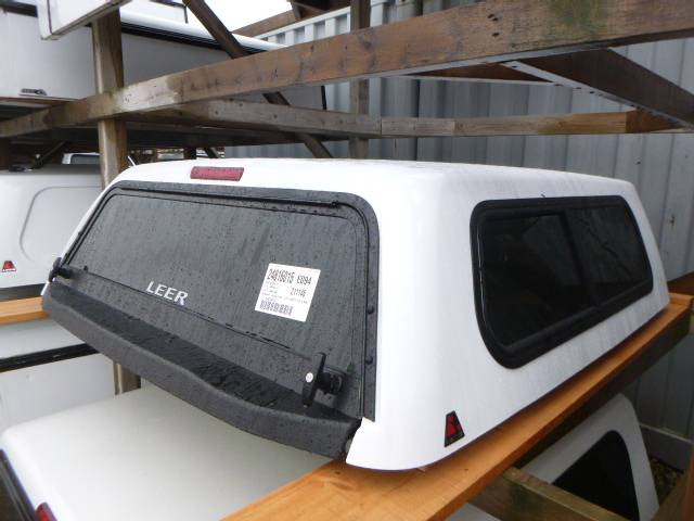 2023 – 2026 GMC Canyon 5’2 NEW GAZ Summit White Leer 100S Truck Cap