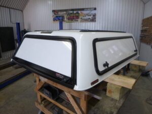 2015 – 2022 Chevrolet Colorado or GMC Canyon 6’2 GAZ Summit White Contour III Truck Cap