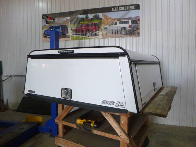 2019 – 2023 Ford Ranger 6′ White ARE Contractor Truck Cap
