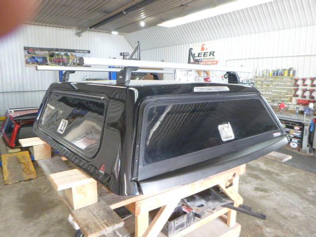 2019 – 2026 GMC Sierra 5’8 1500 GBA Black Leer 100RCC Truck Cap - Image 2