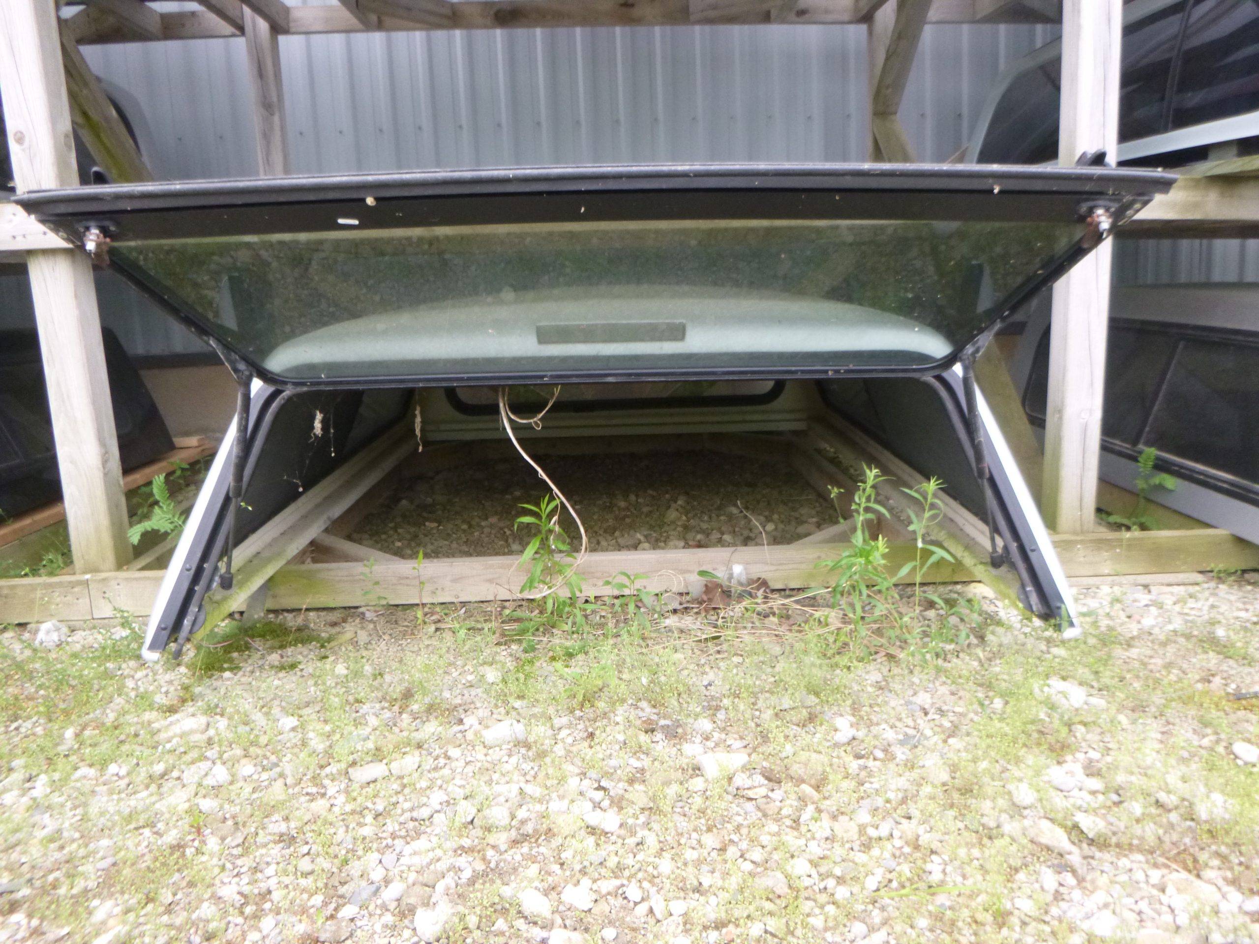 2005 – 2011 Dodge Dakota 6’7 PS2 Bright Silver Truck Cap - Image 3