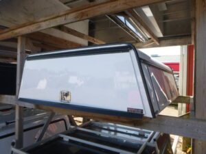 2020 – 2026 Chevrolet Silverado or GMC Sierra 6’9 HD 2500/3500 White Swiss Contractor Truck Cap