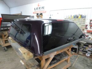 2007 – 2013 Chevrolet Silverado 5’8 Crew Cab Dark Crimson Metallic ARE Truck Cap