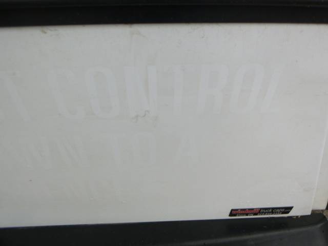 2015 – 2022 GMC Canyon or Chevrolet Colorado 6’2 YZ White Leer Contractor Truck Cap - Image 4