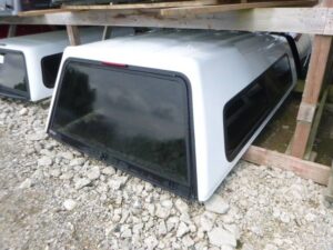 2002 – 2008 Dodge Ram 8′ PW7 Bright White Highrise Contour III Truck Cap