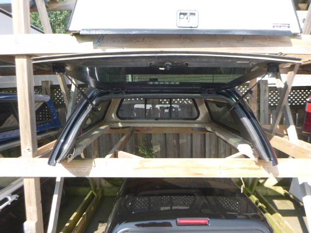 2015 – 2022 Chevrolet Colorado or GMC Canyon 6’2 Black Leer 180XL Truck Cap - Image 3