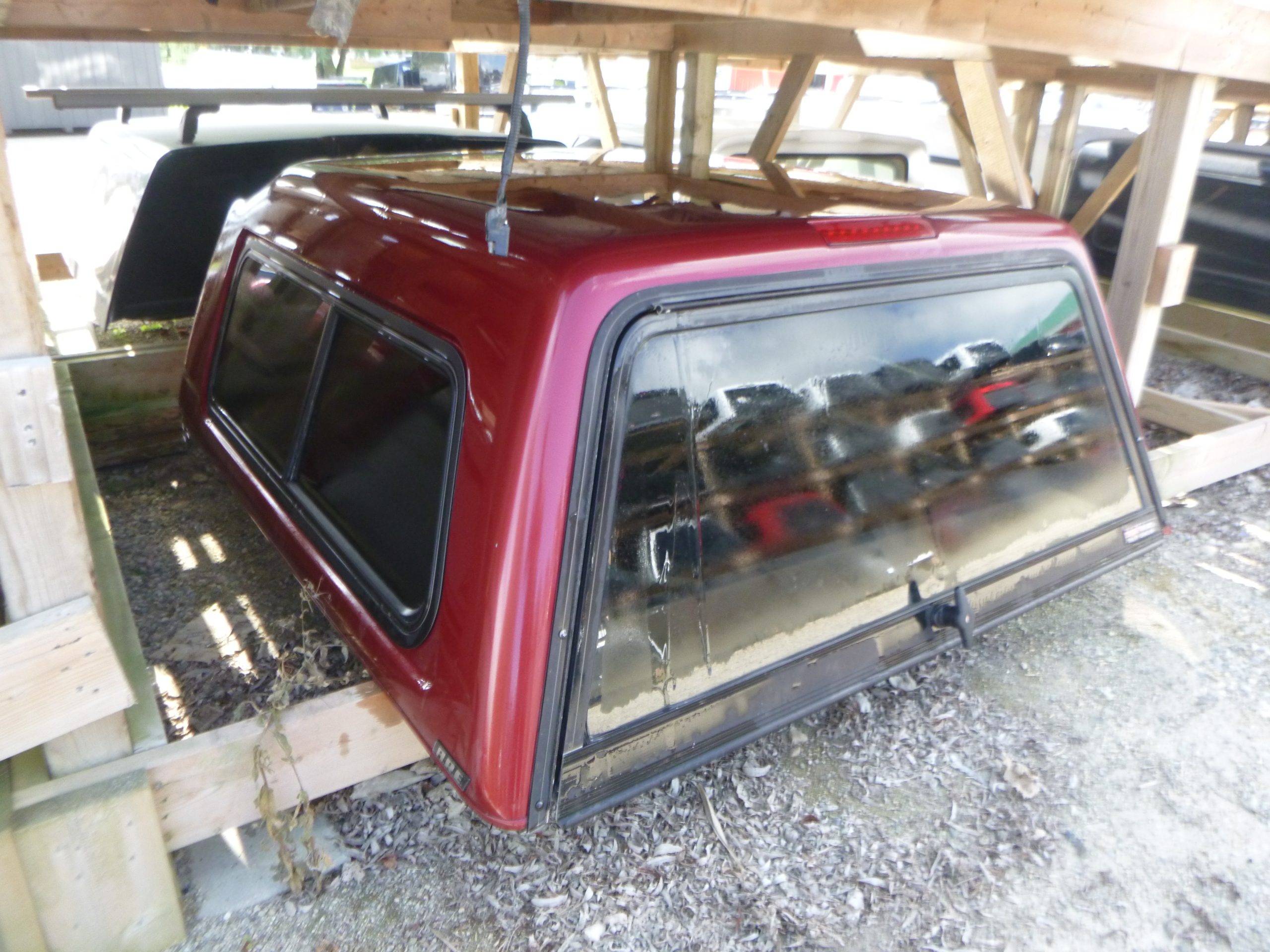 2004 – 2012 Chevrolet Colorado or GMC Canyon 5’2 Red Truck Cap