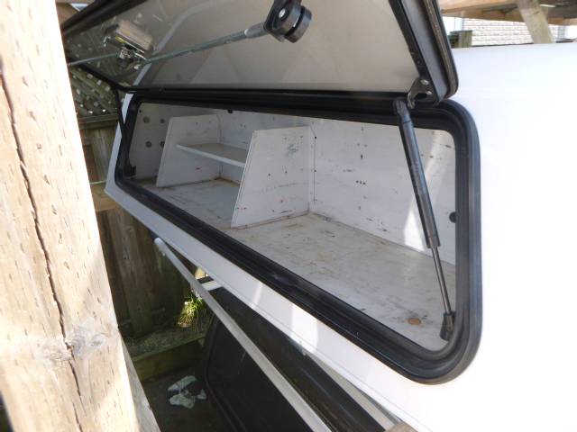 2015 – 2022 Chevrolet Colorado or GMC Canyon 6’2 GAZ Olympic White Contour III Truck Cap - Image 5