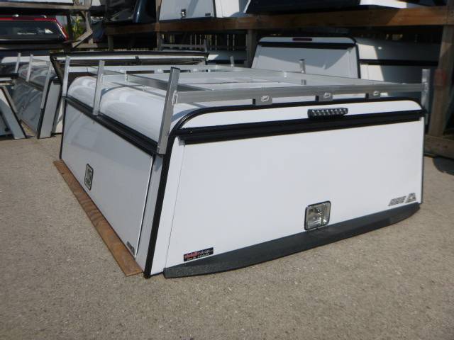 2022 – 2026 Nissan Frontier 6′ White ARE Contractor Truck Cap