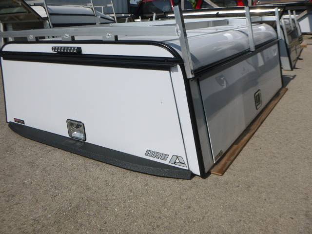2022 – 2026 Nissan Frontier 6′ White ARE Contractor Truck Cap - Image 2