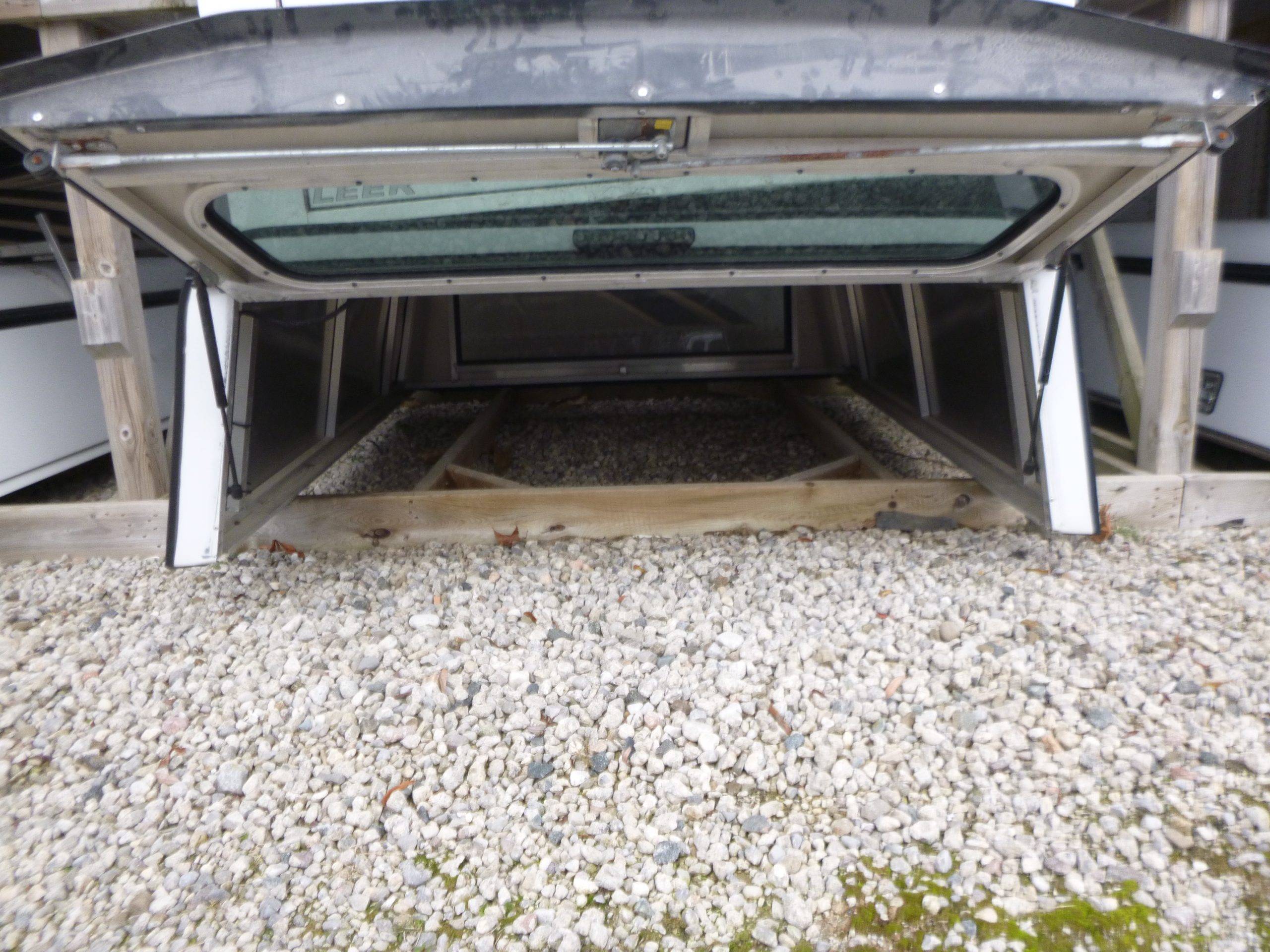 2015 – 2020 Ford F150 6’6 White ARE Contractor Truck Cap - Image 3