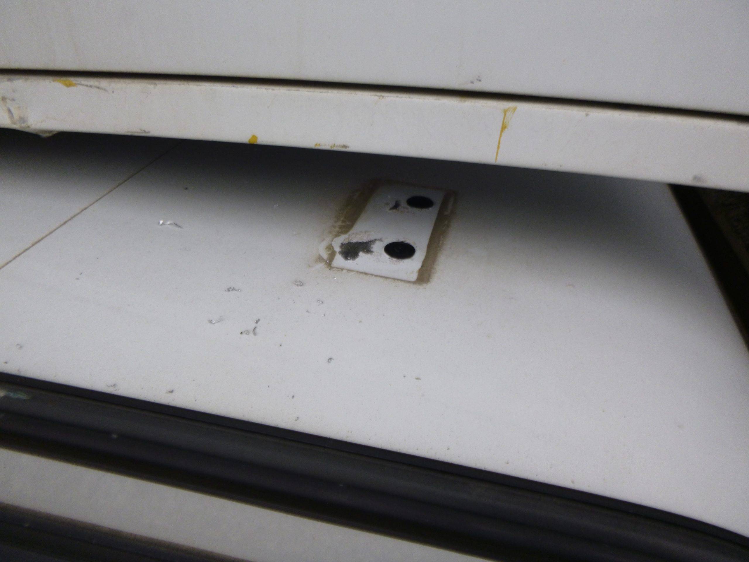 2015 – 2020 Ford F150 6’6 White ARE Contractor Truck Cap - Image 4