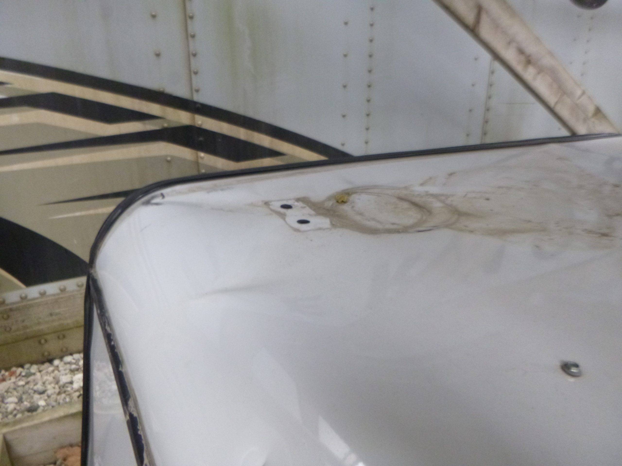 2015 – 2020 Ford F150 6’6 White ARE Contractor Truck Cap - Image 6