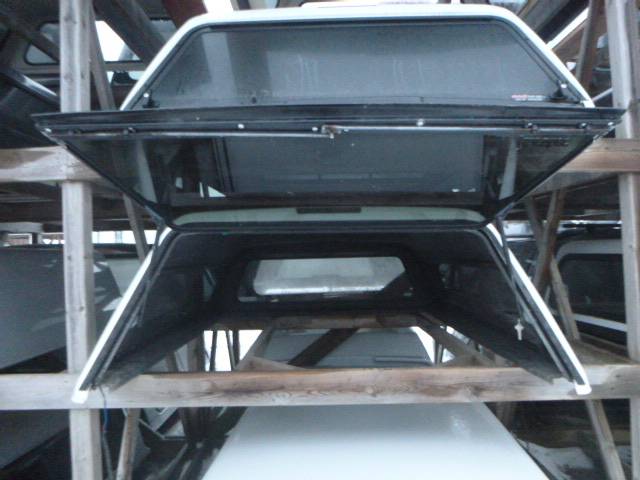 2009 – 2014 Ford F150 6’5 YZ Oxford White Fibrobec Truck Cap - Image 3