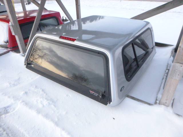 2005 – 2015 Toyota Tacoma 5’2 Silver Jason Truck Cap - Image 2
