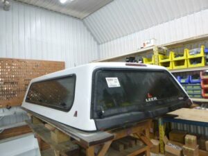 2021 – 2026 Ford F150 8′ YZ White Leer100R Truck Cap