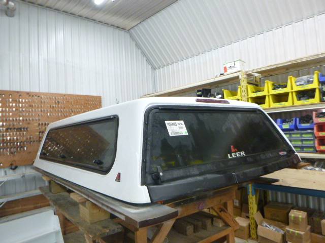 2021 – 2026 Ford F150 8′ YZ White Leer100R Truck Cap