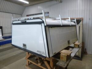 2015 – 2022 GMC Canyon or Chevrolet Colorado 6’2 White ARE Contractor Truck Cap