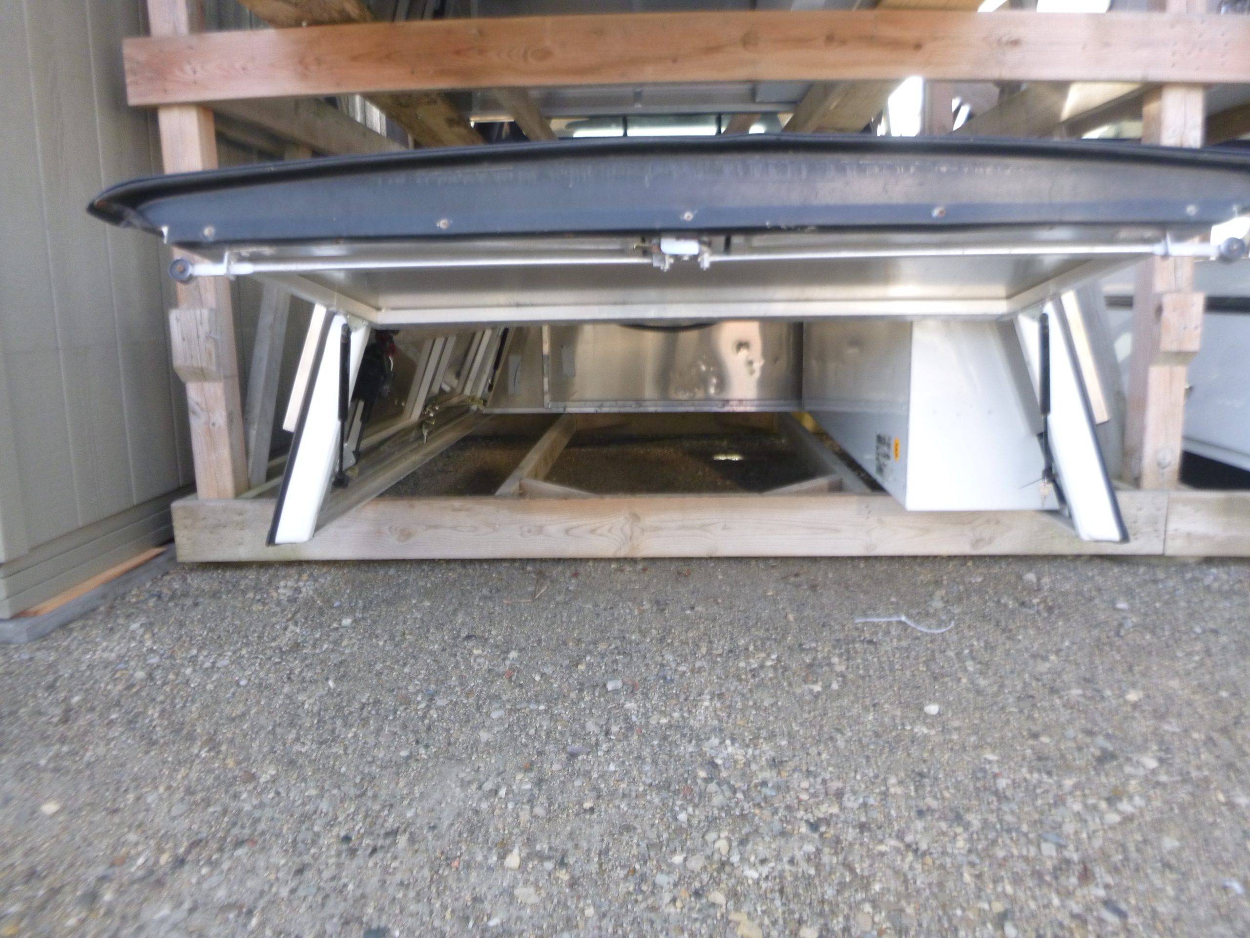 2015 – 2022 GMC Canyon or Chevrolet Colorado 6’2 White Contractor Truck Cap - Image 3