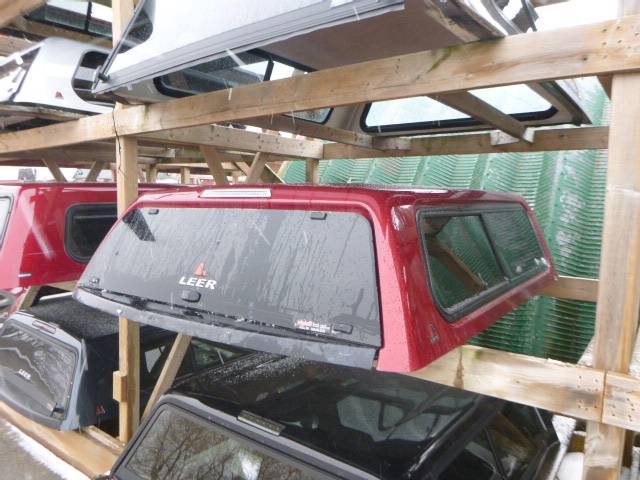 2019 – 2026 GMC Sierra 1500 6’6 GPJ Cajun Red Leer 100XR Truck Cap - Image 2