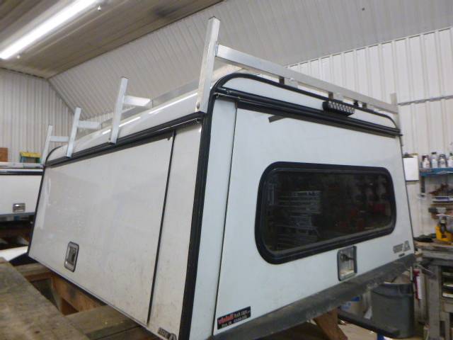 2019 – 2023 Ford Ranger 6′ White ARE Contractor Truck Cap