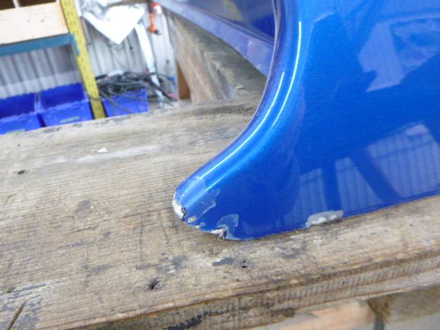 2009 – 2014 Ford F150 5’6 SZ Blue Flame Leer100R Truck Cap - Image 6
