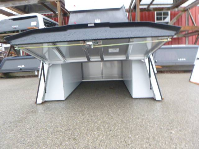 2023 – 2026 NEW Chevrolet Colorado or GMC Canyon 5’2 White Swiss Contractor Truck Cap - Image 3