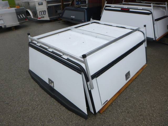 2023 – 2026 NEW Chevrolet Colorado or GMC Canyon 5’2 White Swiss Contractor Truck Cap