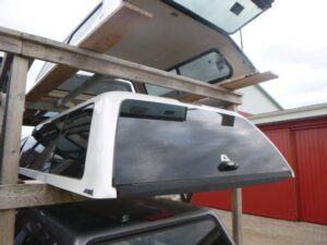 2017 – 2022 Ford Superduty F250/350/450 8′ UG Platinum White ARE Z Series Truck Cap