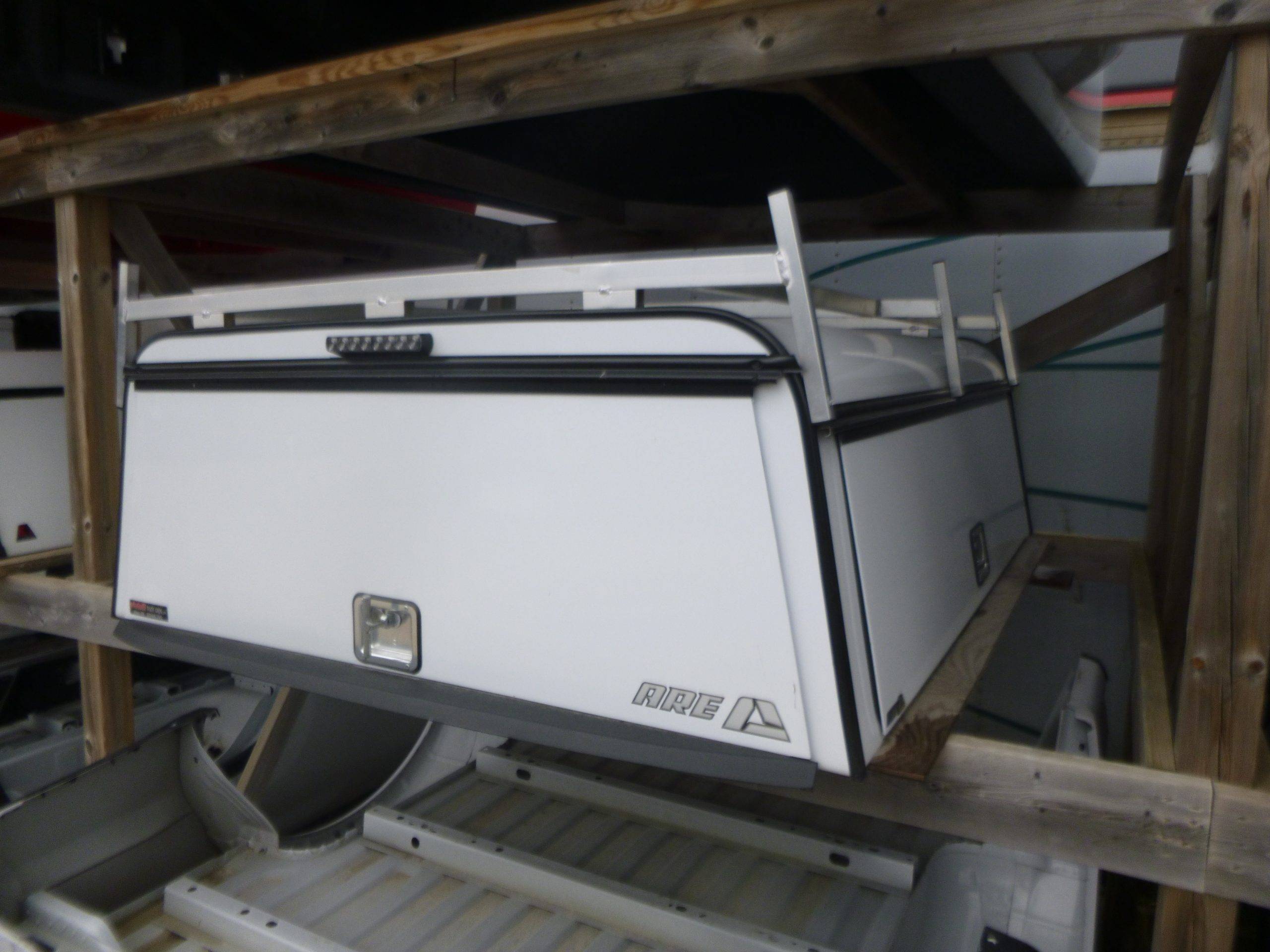 2022 – 2026 Nissan Frontier 6’2 White ARE Contractor Truck Cap
