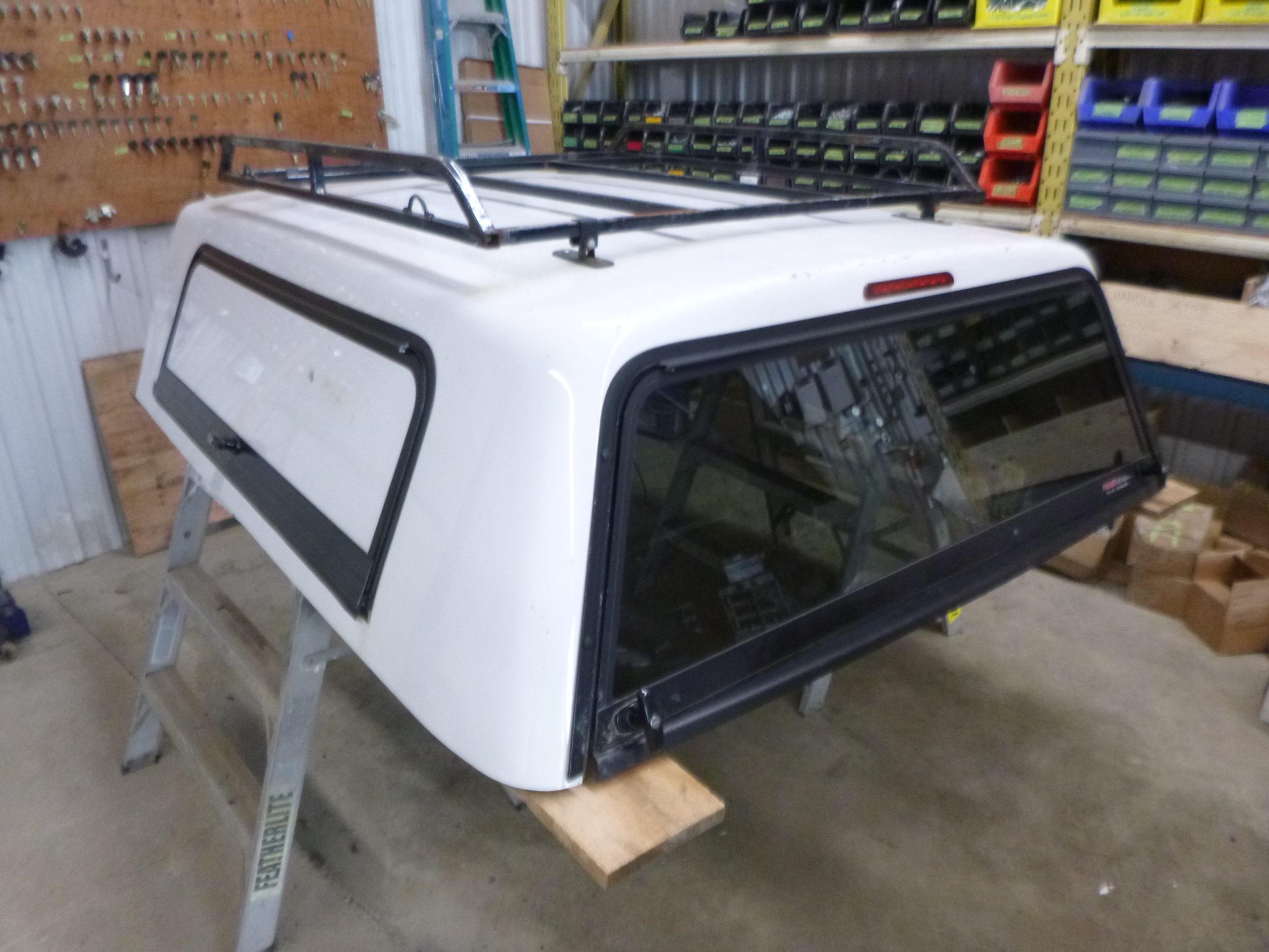 2014 – 2018 GMC Sierra or Chevrolet Silverado 6’6 White Truck Cap