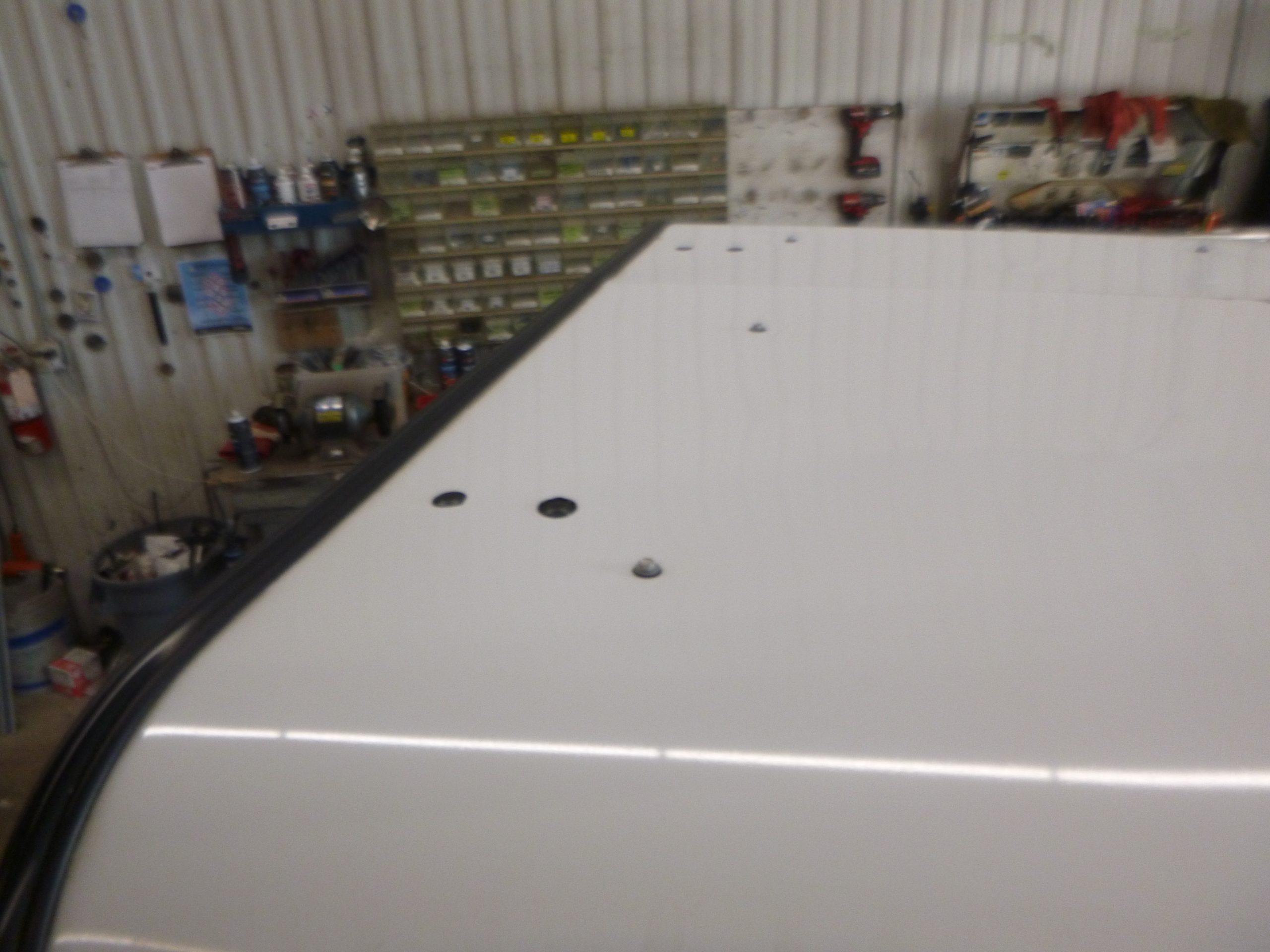 2019 – 2023 Ford Ranger 6′ White ARE Contractor Truck Cap - Image 5