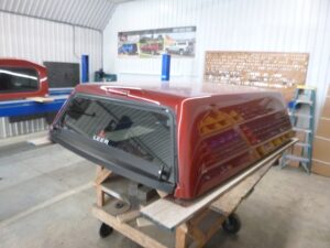 2019 – 2026 GMC Sierra 1500 6’6 GNT Volcanic Red Leer100S Truck Cap